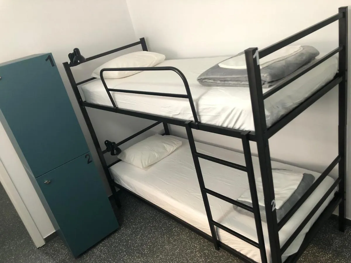 Mil Pasos Penthouse Hostel Bucureşti